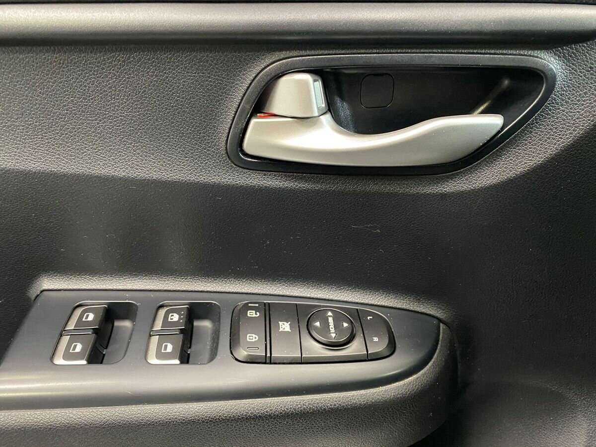 Kia Rio 2019 года с пробегом. Фото: #17