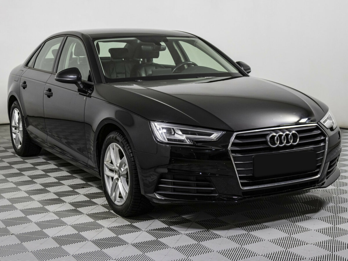 Audi A4 2018 года с пробегом. Фото: #2
