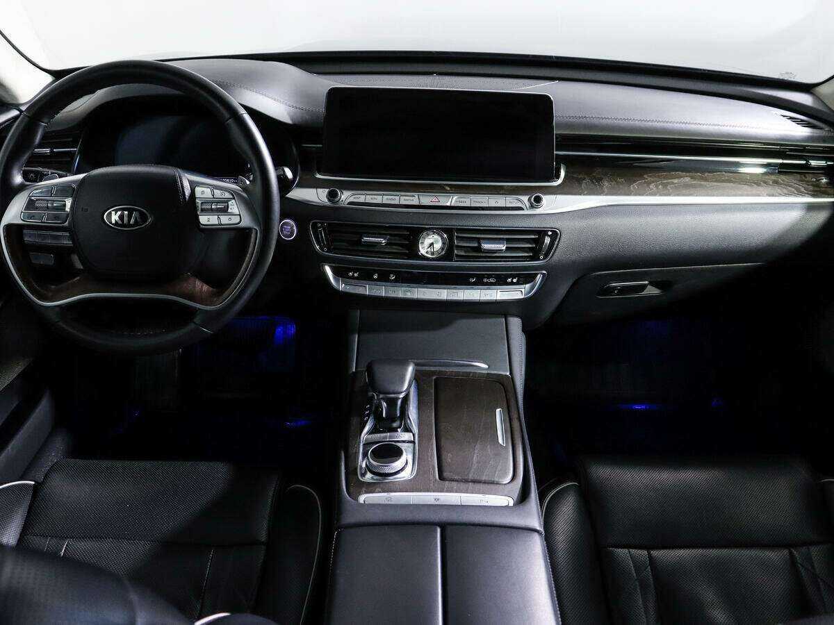 Kia K900 2019 года с пробегом. Фото: #11