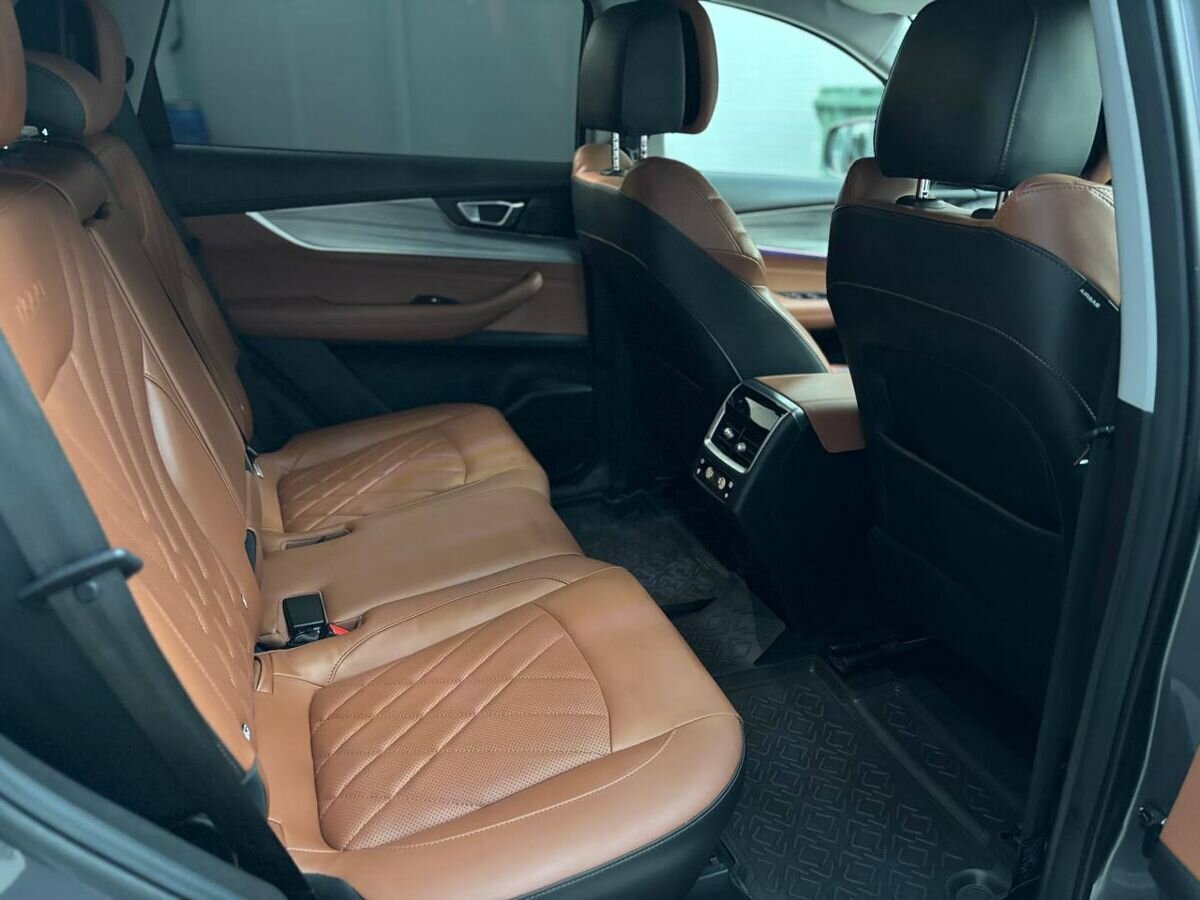 Chery Tiggo 8 Pro e+ 2023 года с пробегом. Фото: #18