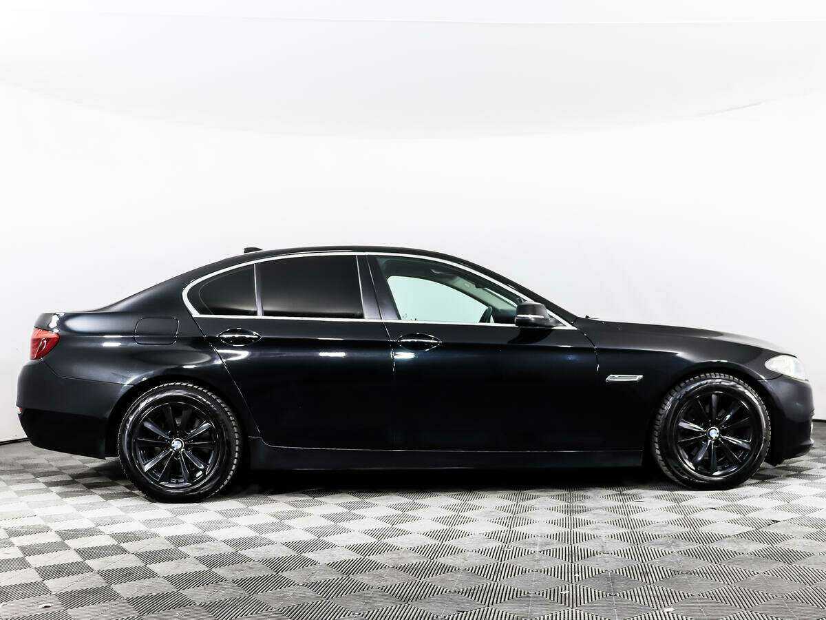 BMW 5 серии 2013 года с пробегом. Фото: #1