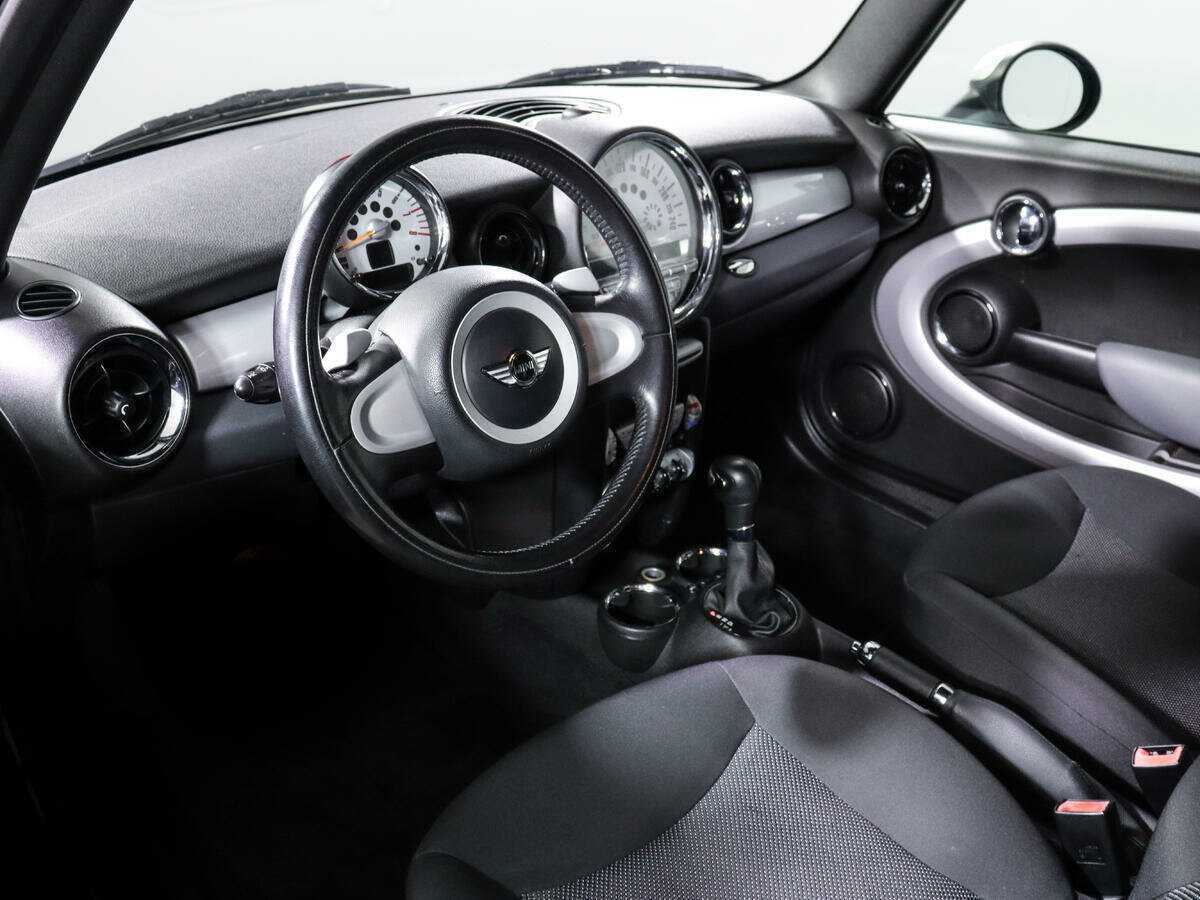 Mini Hatch 2008 года с пробегом. Фото: #11
