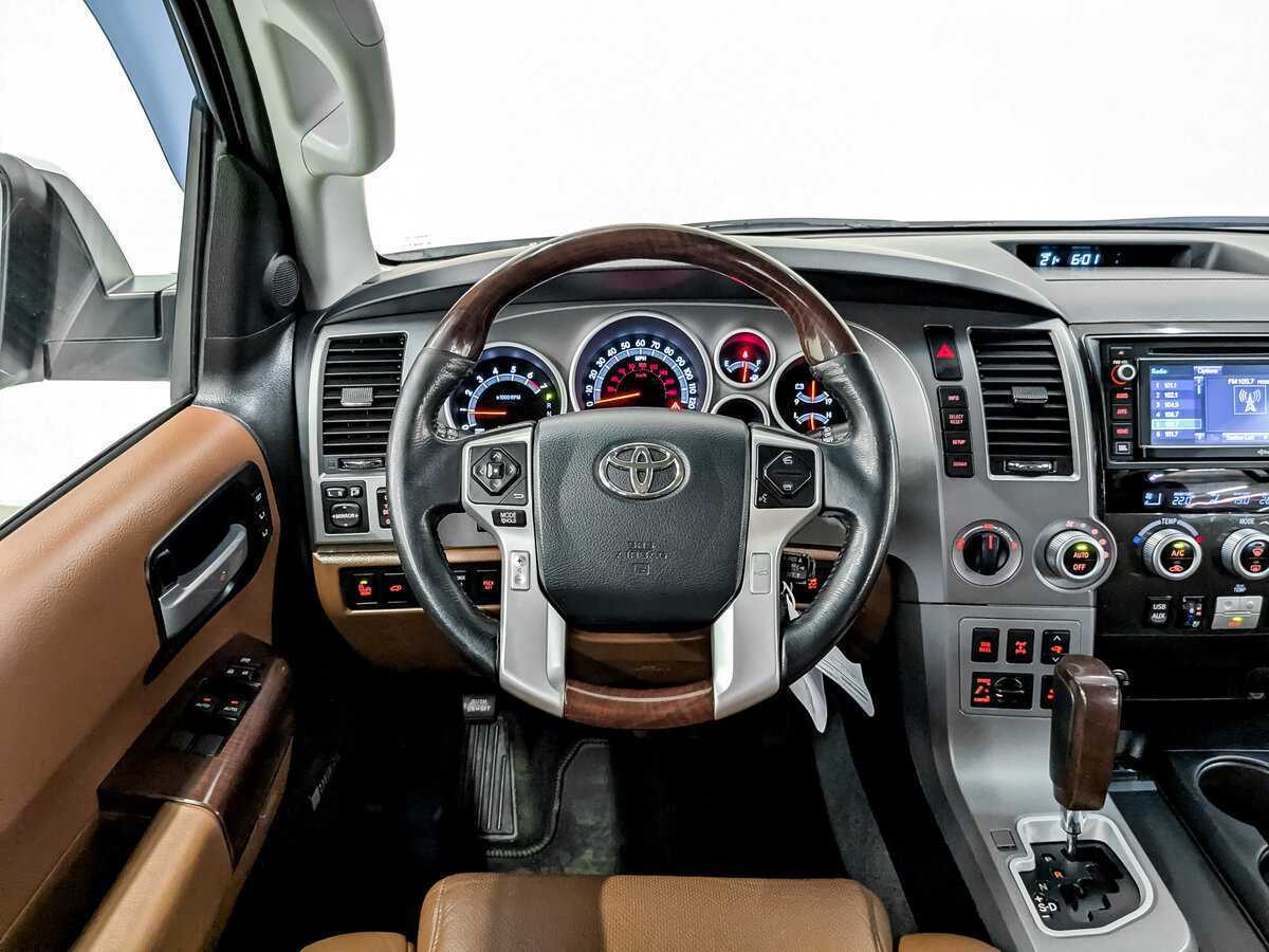 Toyota Sequoia 2013 года с пробегом. Фото: #21