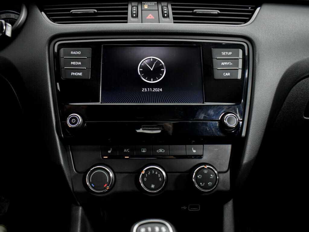 Skoda Octavia 2019 года с пробегом. Фото: #10