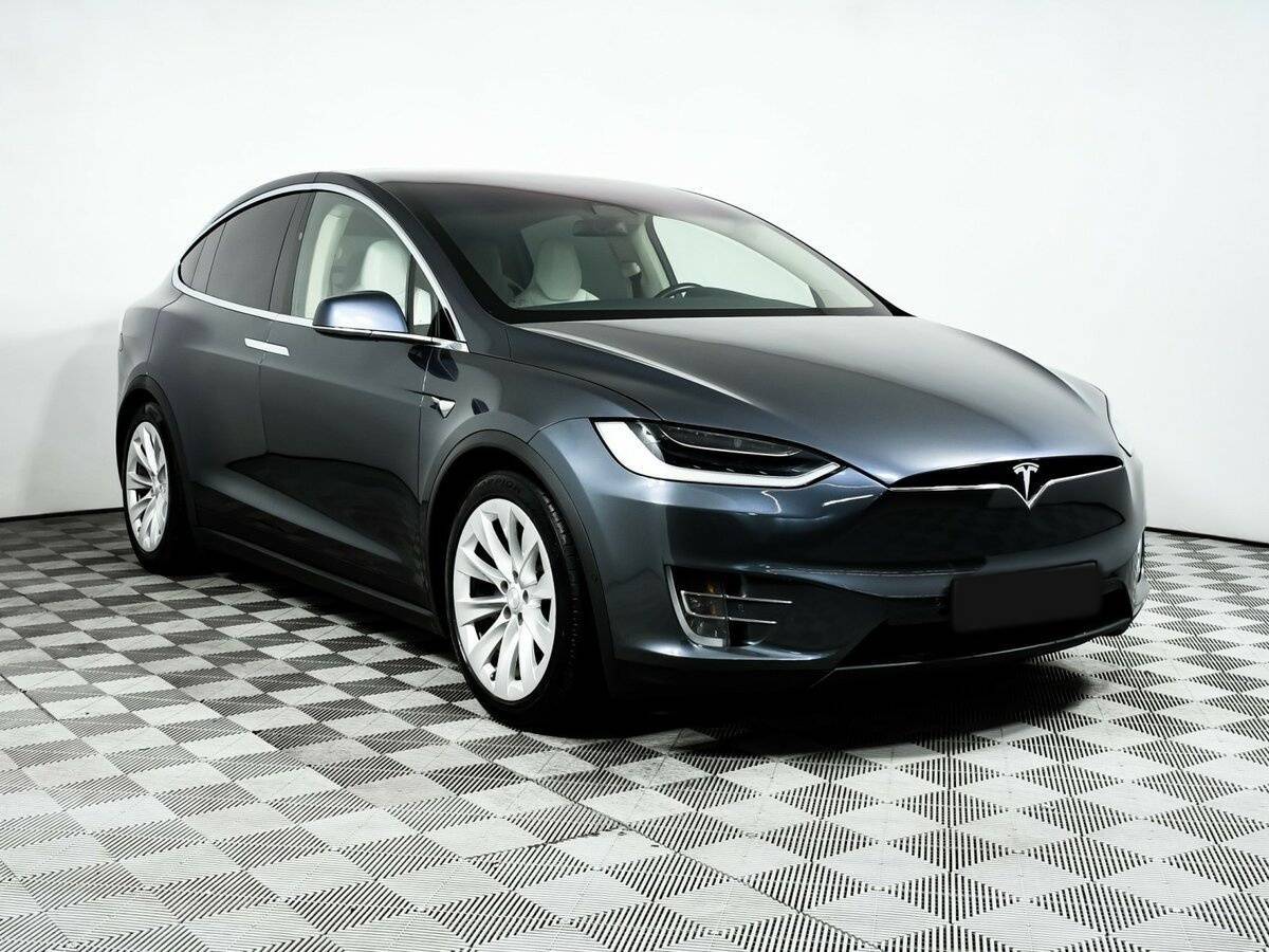 Tesla Model X 2018 года с пробегом. Фото: #6