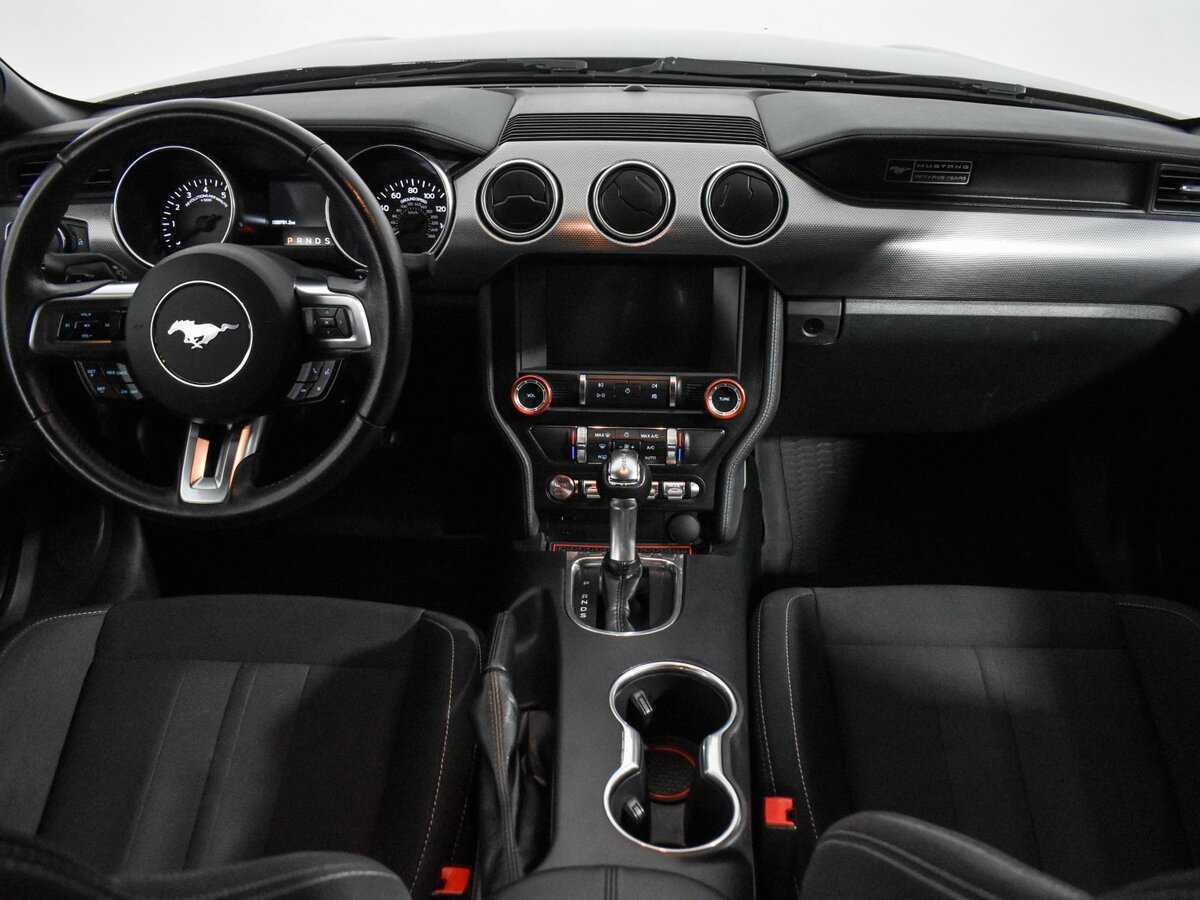 Ford Mustang 2019 года с пробегом. Фото: #11