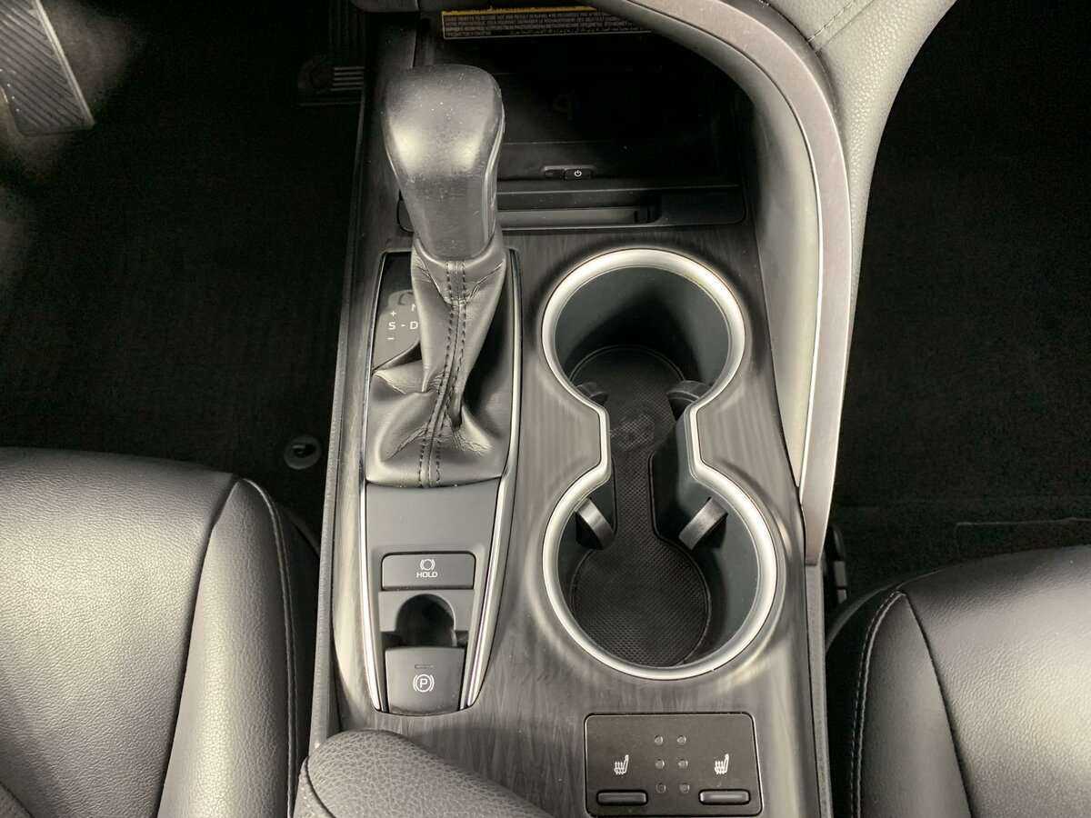 Toyota Camry 2021 года с пробегом. Фото: #14