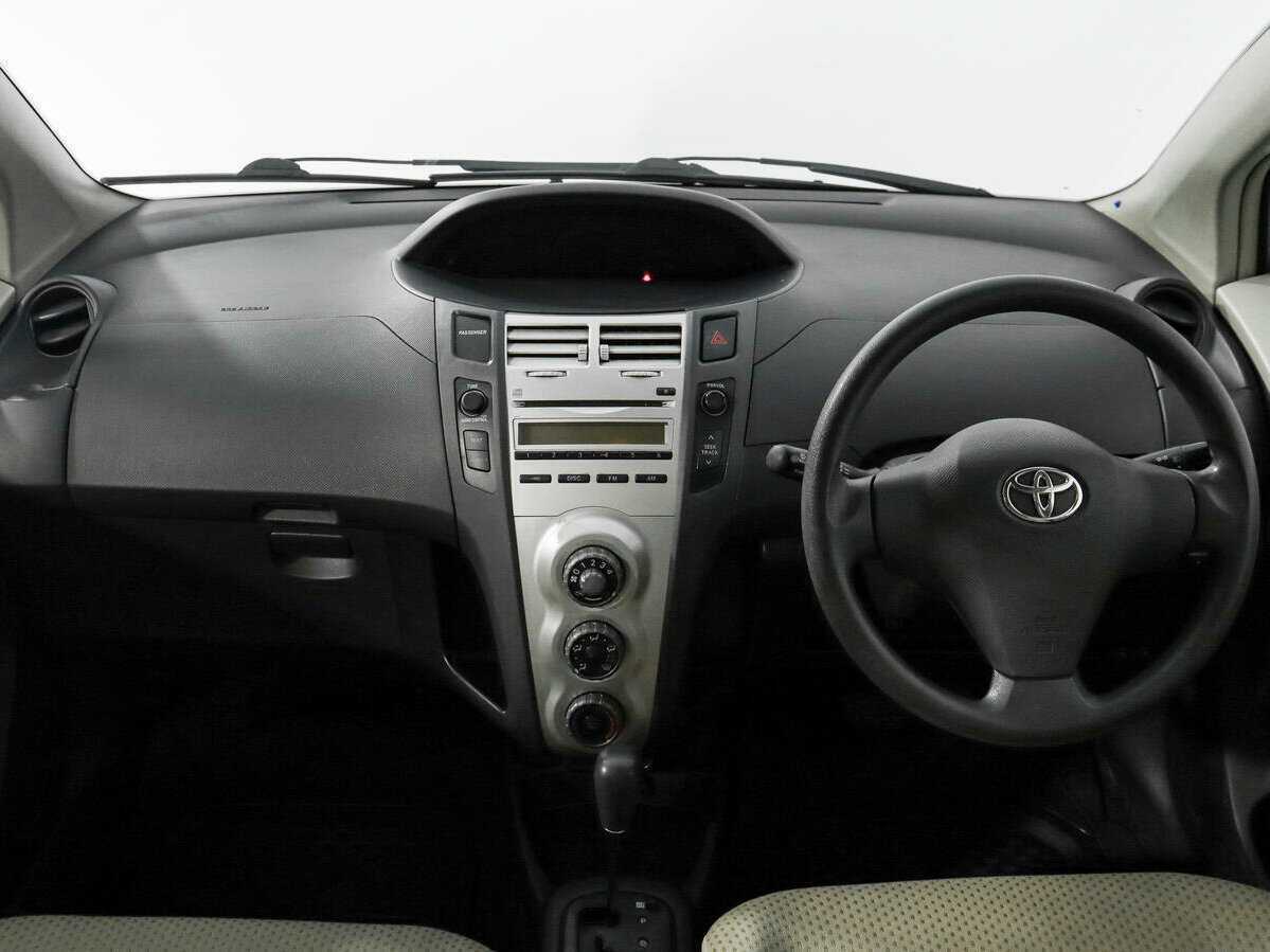 Toyota Vitz 2005 года с пробегом. Фото: #11