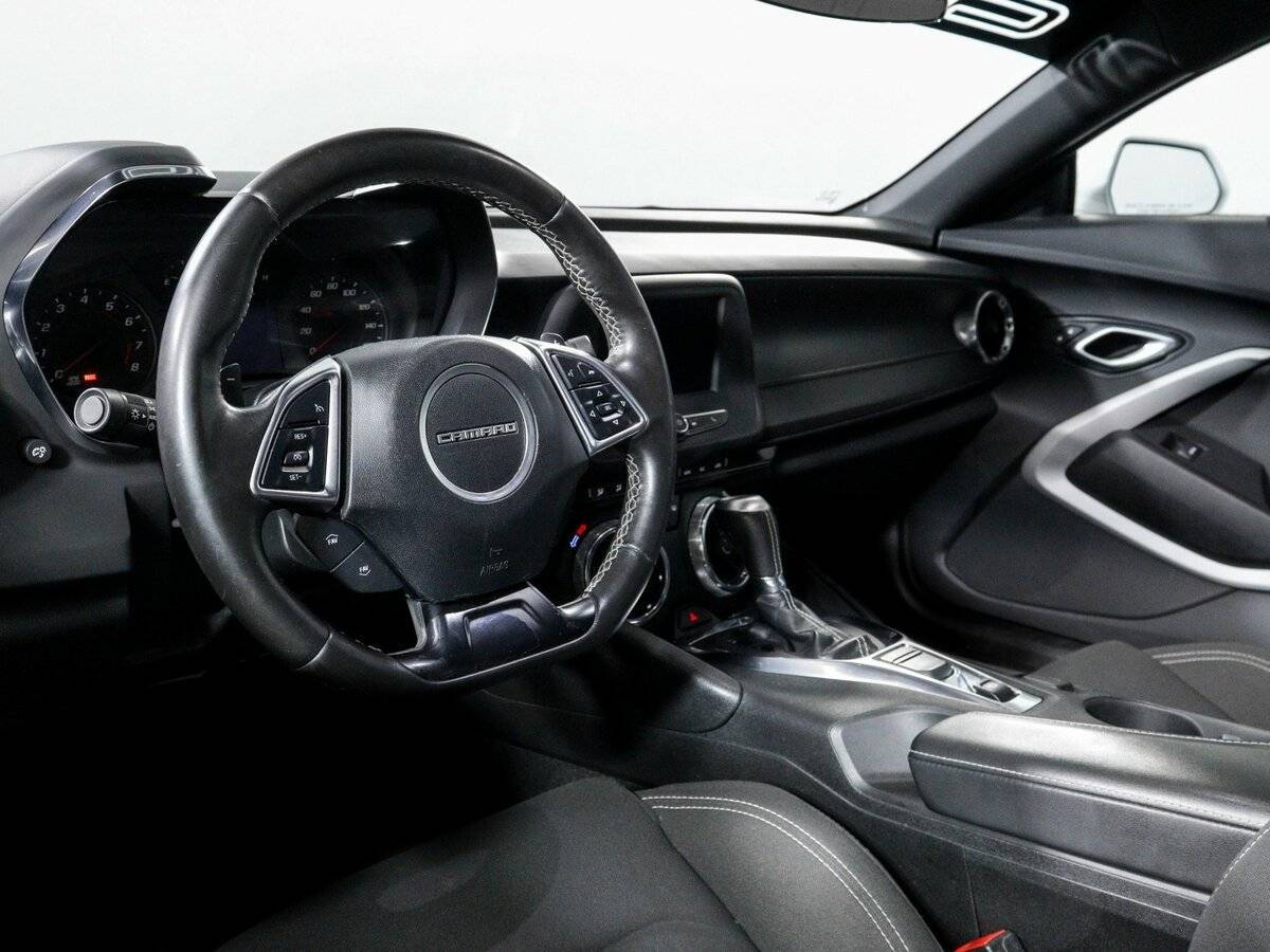 Chevrolet Camaro 2020 года с пробегом. Фото: #13
