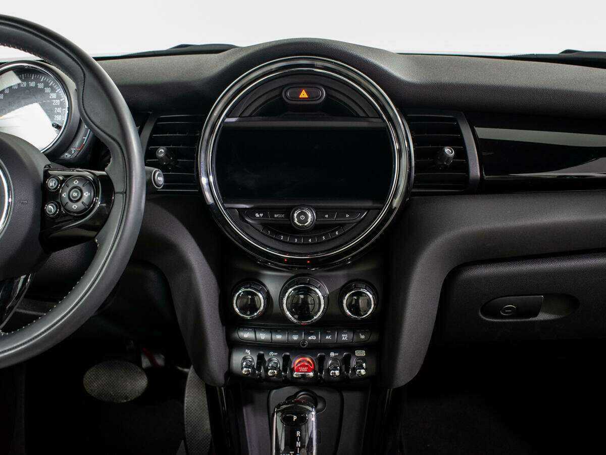 Mini Cabrio 2018 года с пробегом. Фото: #10