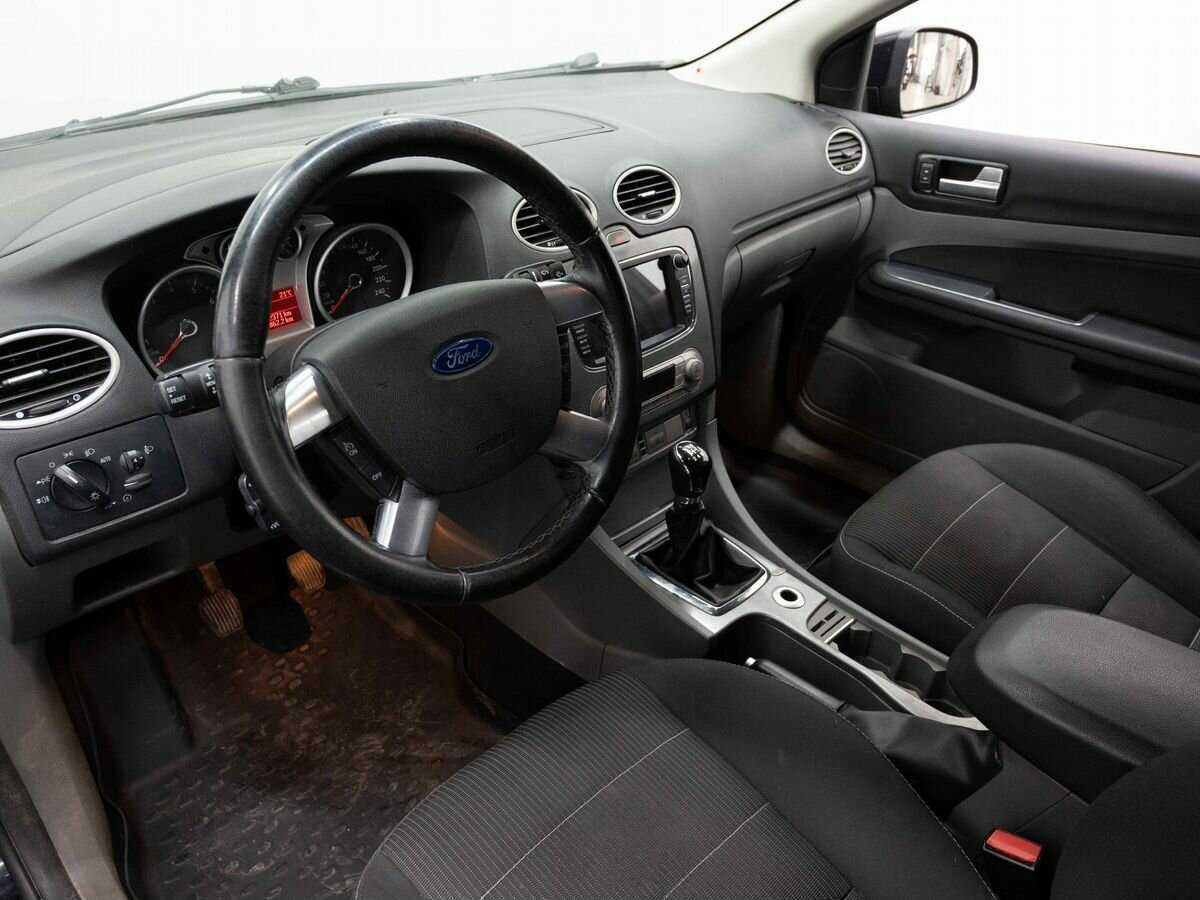 Ford Focus 2010 года с пробегом. Фото: #6