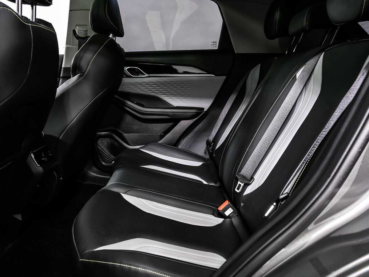 Geely Coolray 2023 года с пробегом. Фото: #11