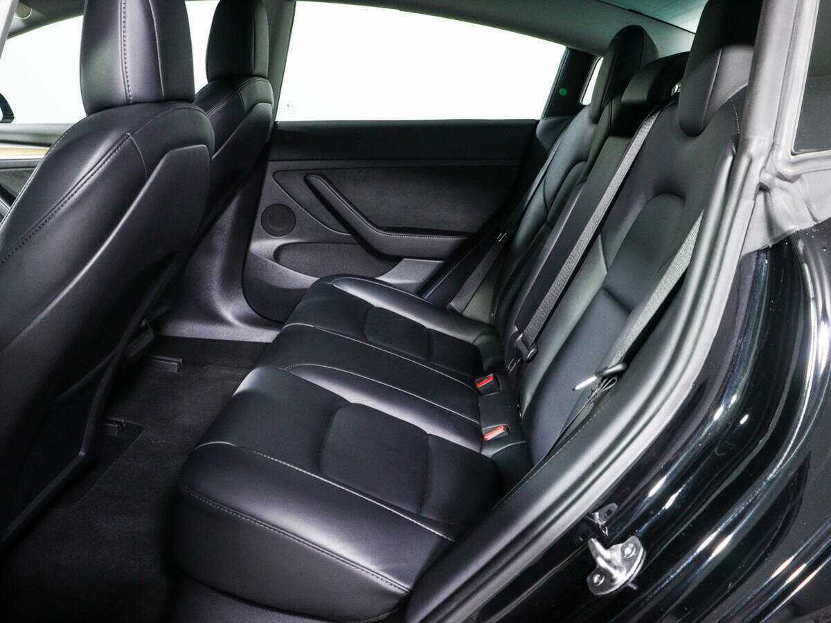 Tesla Model 3 2022 года с пробегом. Фото: #9