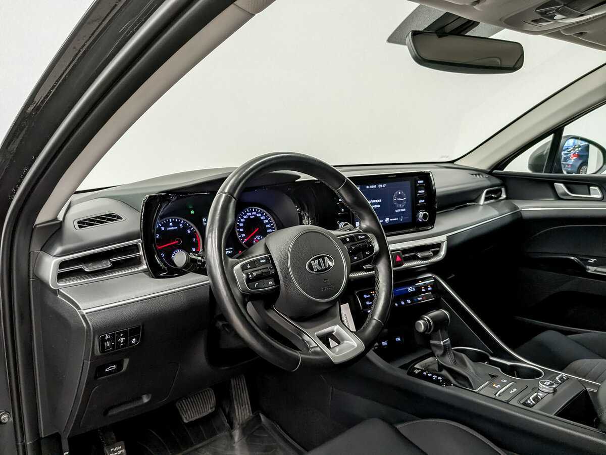Kia K5 2021 года с пробегом. Фото: #15