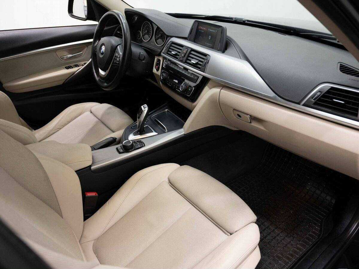 BMW 3 серии 2018 года с пробегом. Фото: #10
