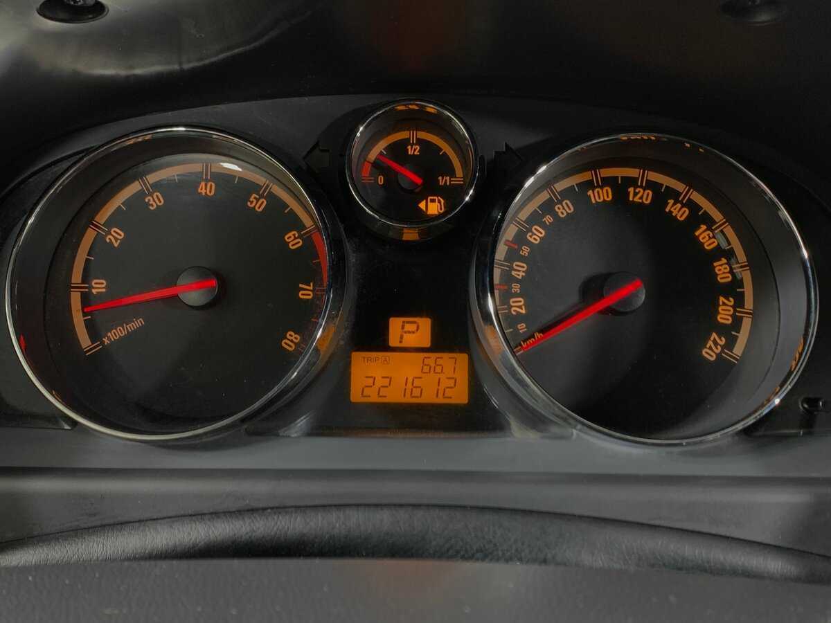 Opel Antara 2011 года с пробегом. Фото: #14