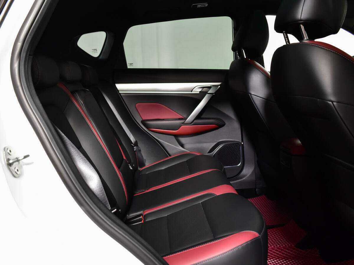 Geely Coolray 2022 года с пробегом. Фото: #9