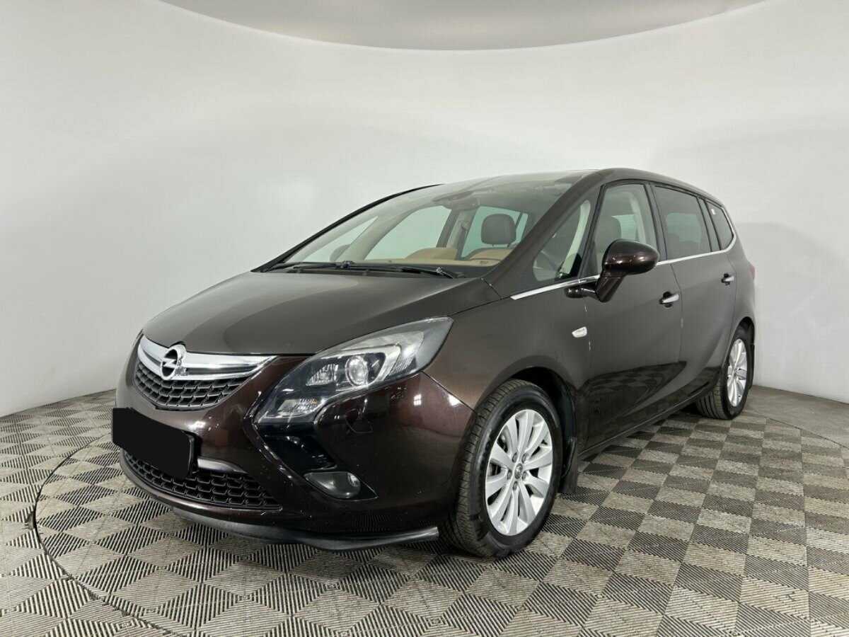 Opel Zafira 2013 года с пробегом. Посмотреть фото