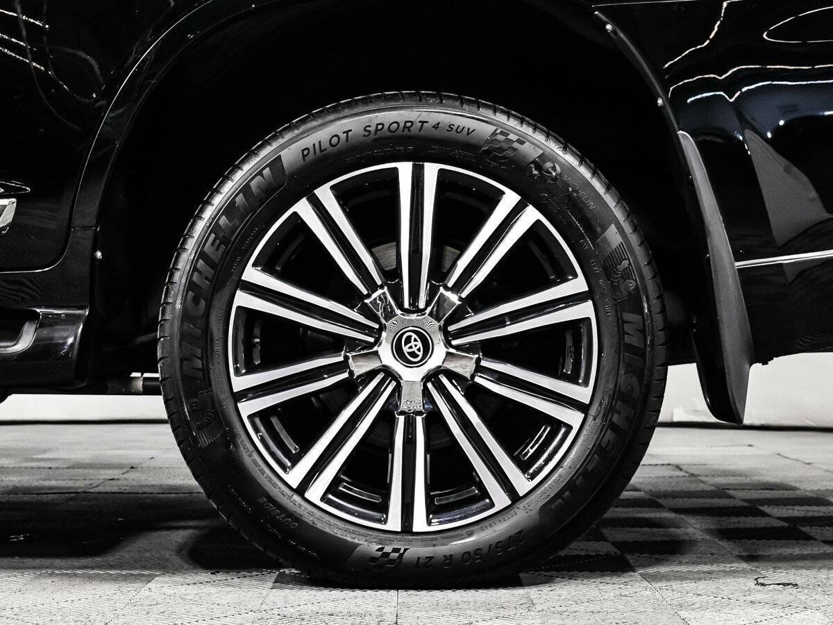 Toyota Land Cruiser 2015 года с пробегом. Фото: #14