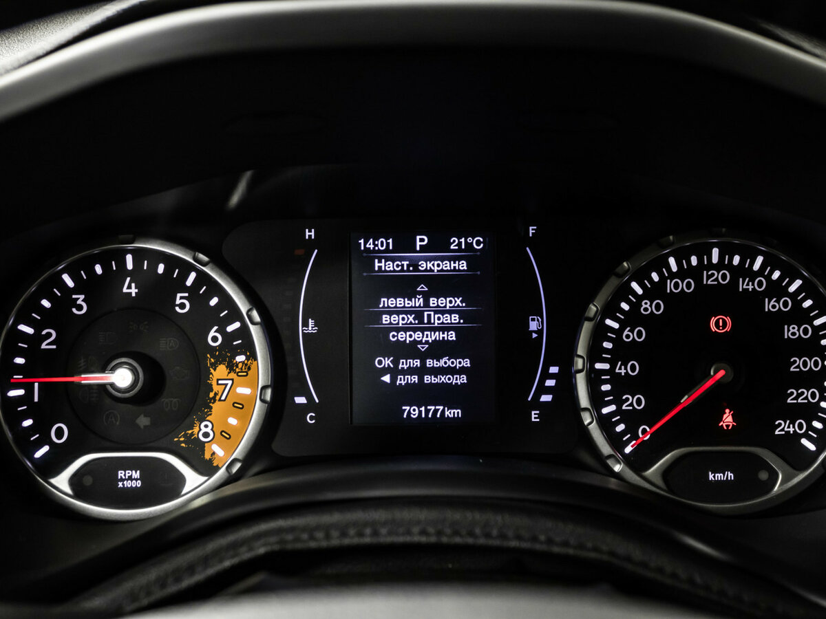 Jeep Renegade 2018 года с пробегом. Фото: #9