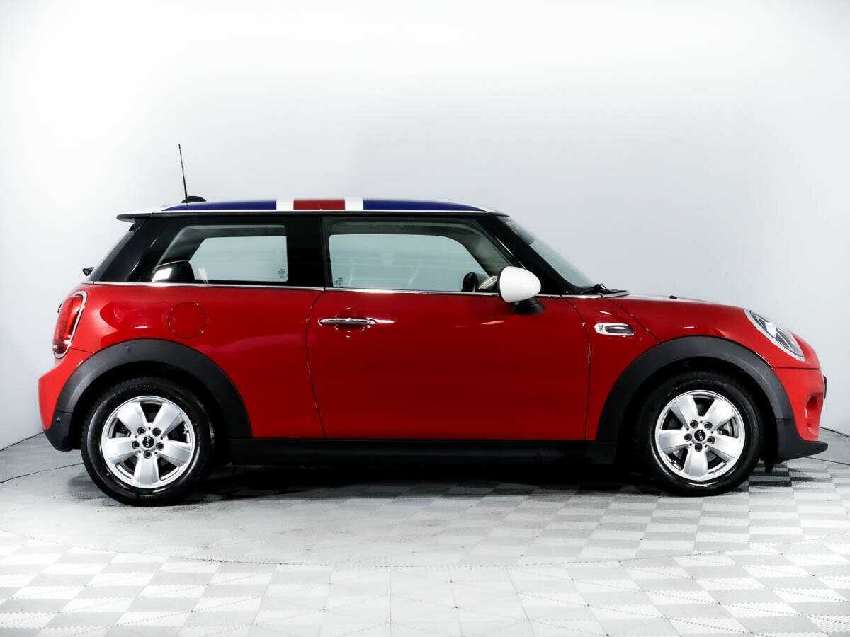 Mini Hatch 2018 года с пробегом. Фото: #3