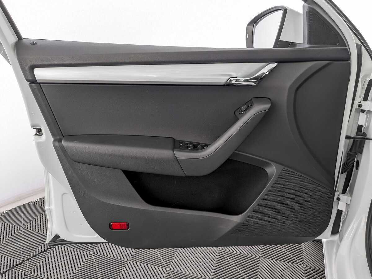 Skoda Octavia 2017 года с пробегом. Фото: #14