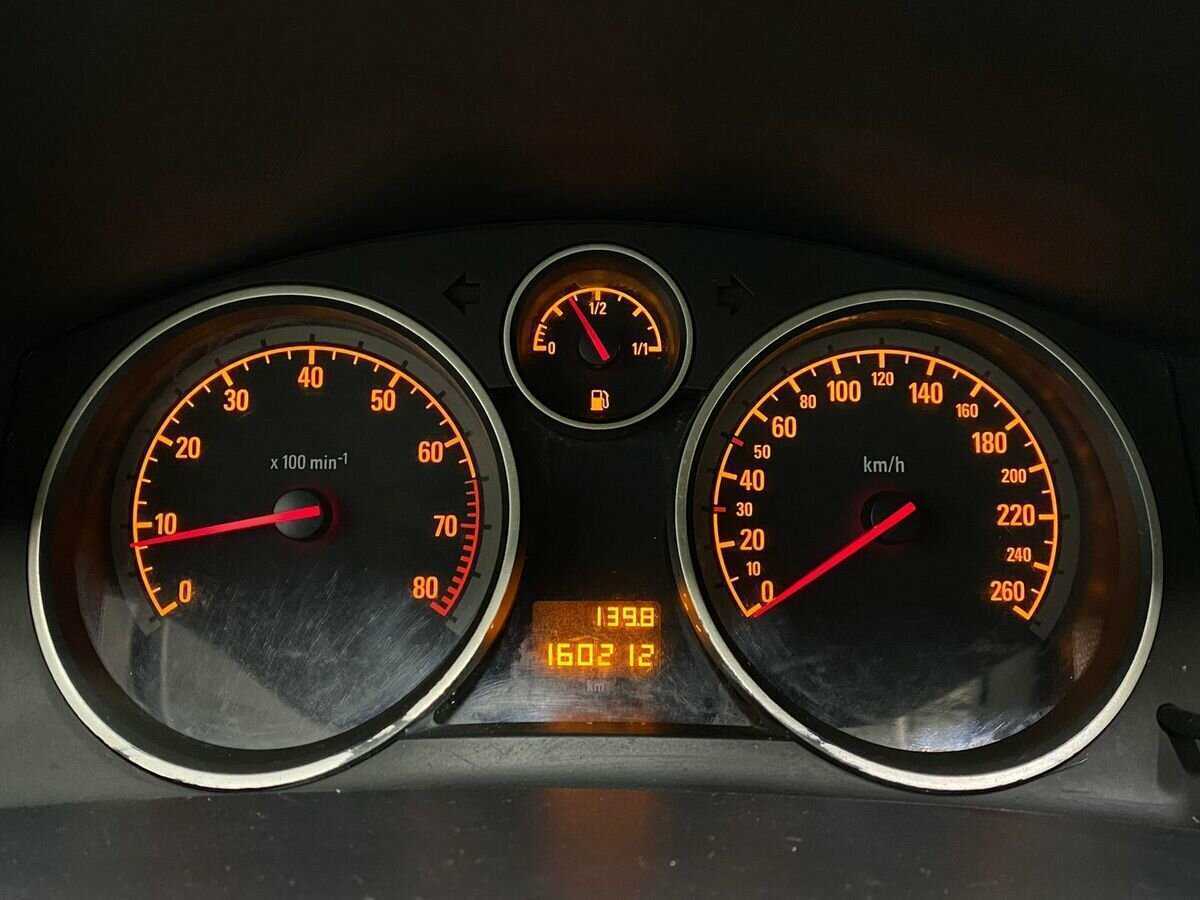 Opel Astra 2009 года с пробегом. Фото: #12