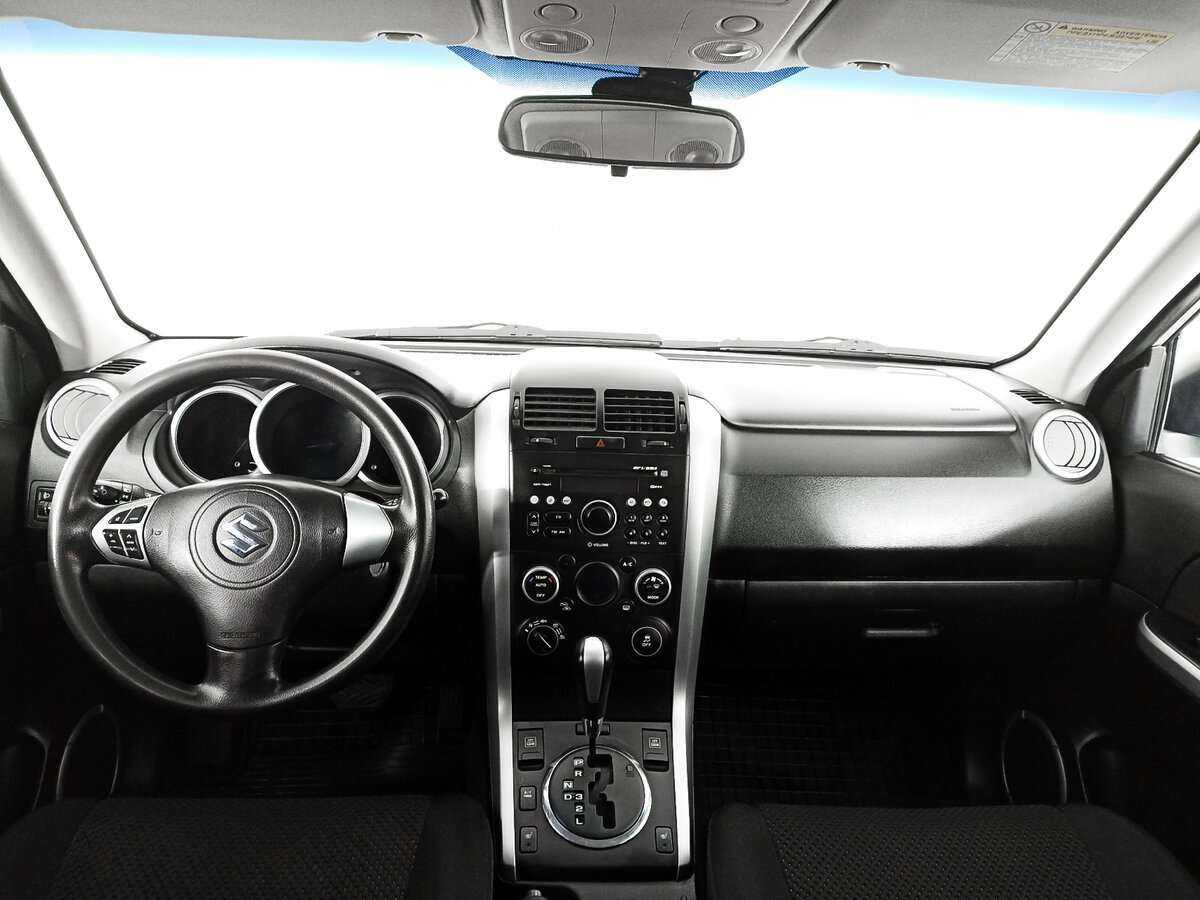 Suzuki Grand Vitara 2011 года с пробегом. Фото: #9