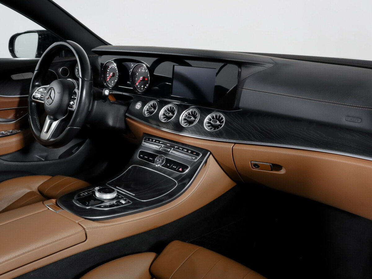 Mercedes-Benz E-Класс 2019 года с пробегом. Фото: #8