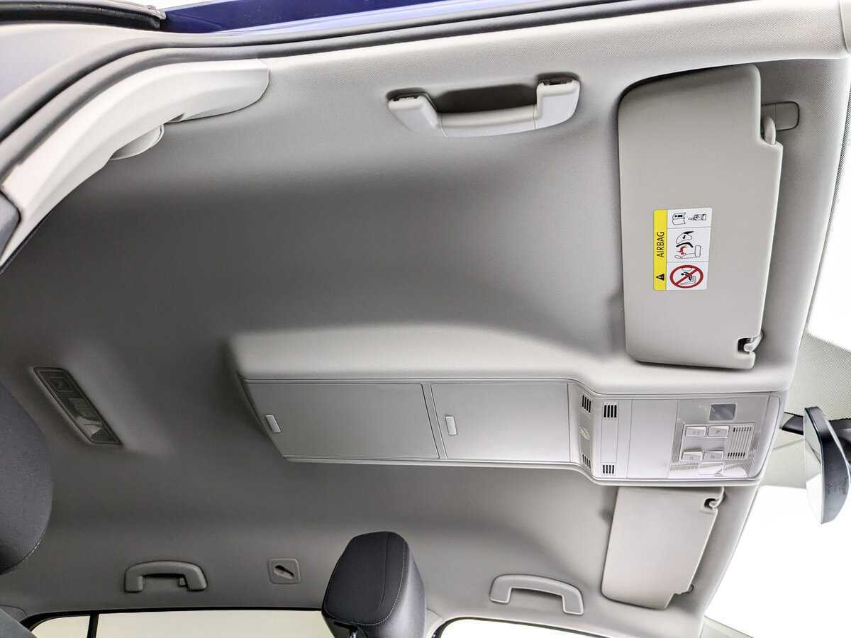 Volkswagen Touran 2018 года с пробегом. Фото: #16