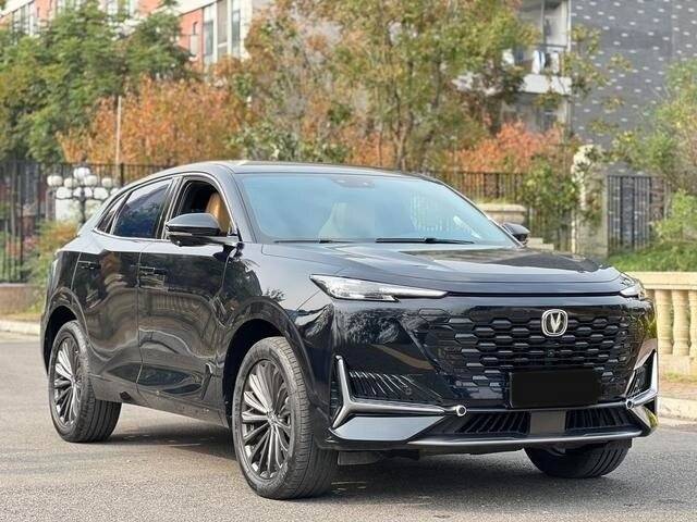 Changan UNI-K 2022 года с пробегом. Фото: #2