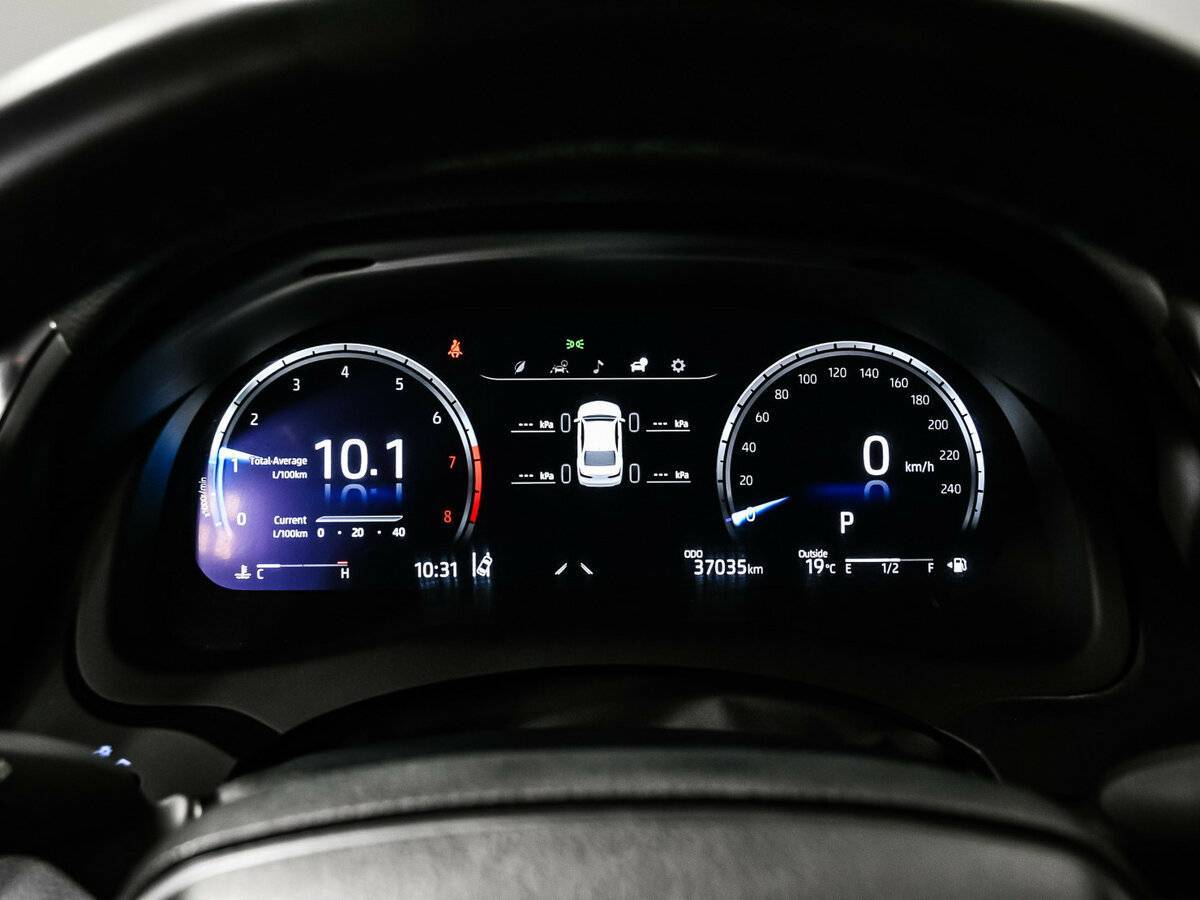 Toyota Camry 2023 года с пробегом. Фото: #9