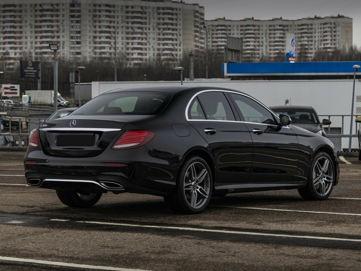 Mercedes-Benz E-Класс 2018 года с пробегом. Фото: #4