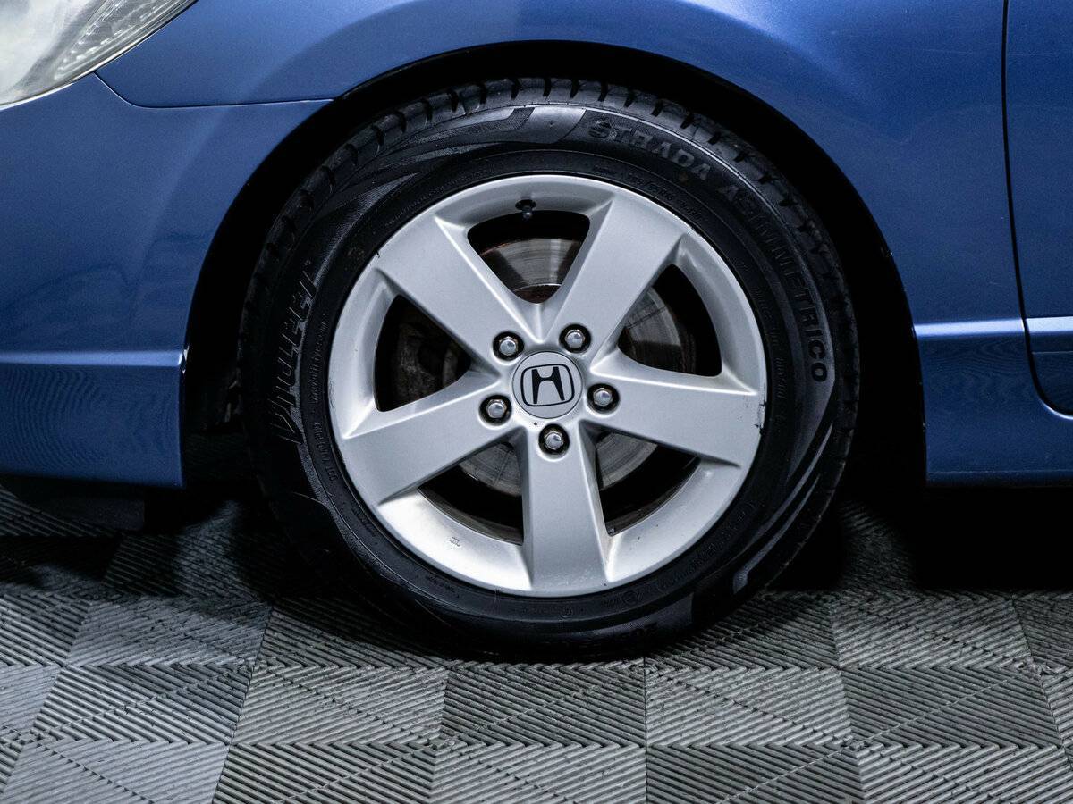 Honda Civic 2009 года с пробегом. Фото: #14