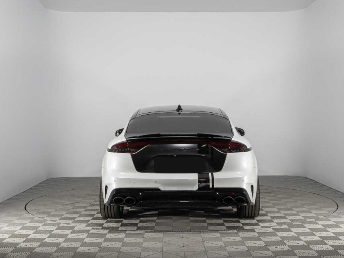 Kia Stinger 2018 года с пробегом. Фото: #5