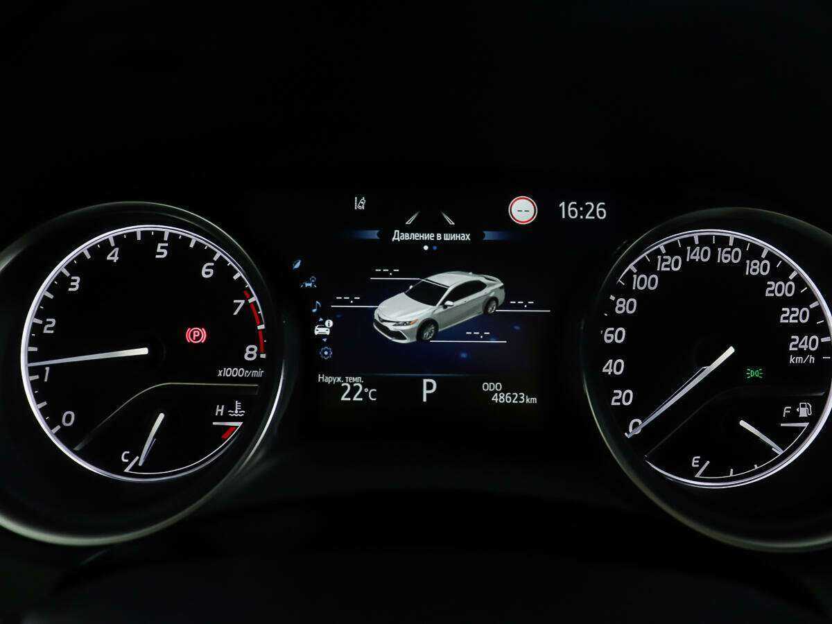 Toyota Camry 2022 года с пробегом. Фото: #12