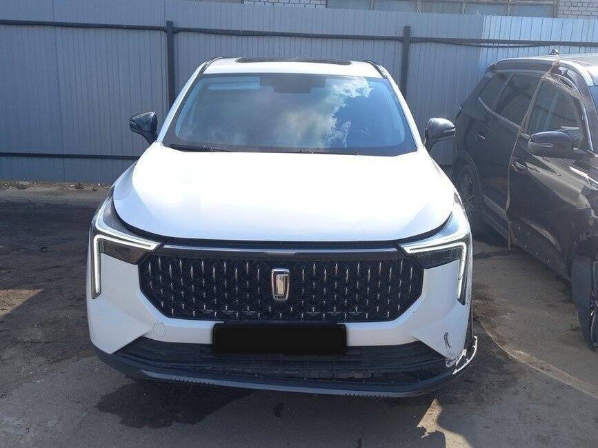 FAW Bestune T55 2023 года с пробегом. Фото: #1