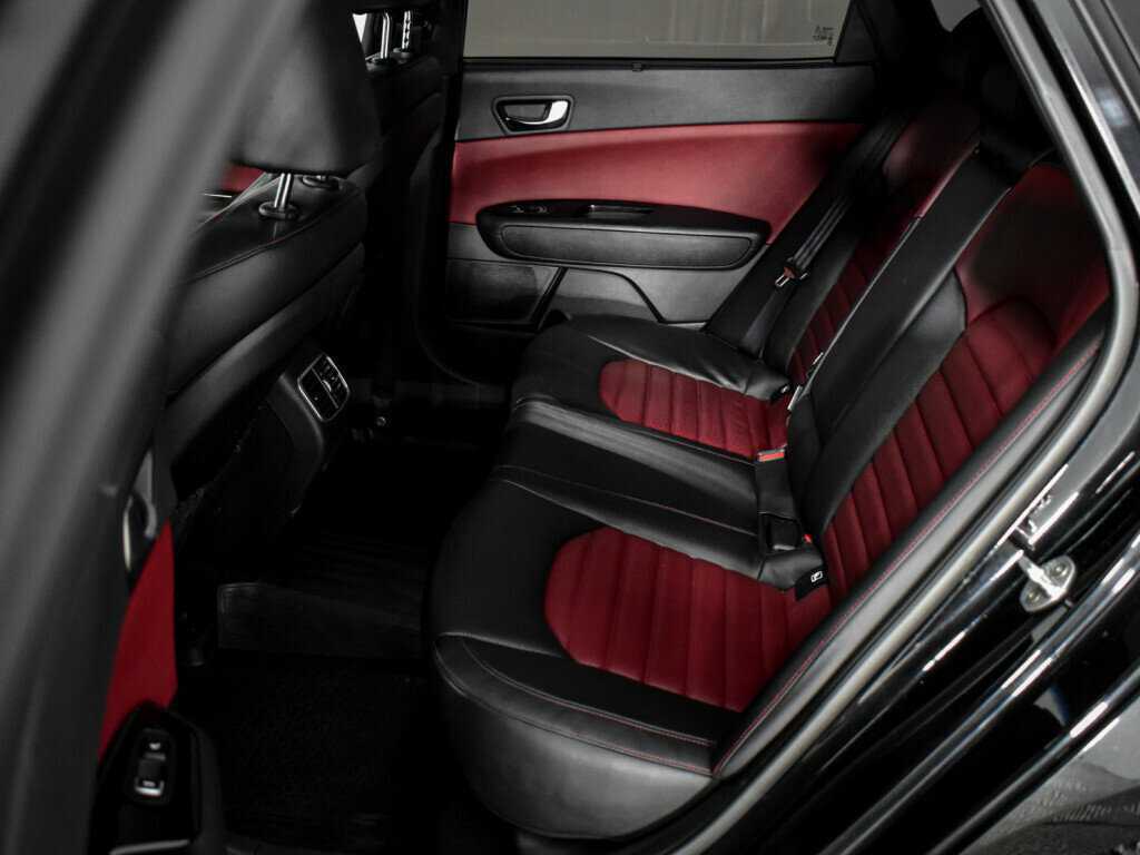 Kia Optima 2018 года с пробегом. Фото: #11