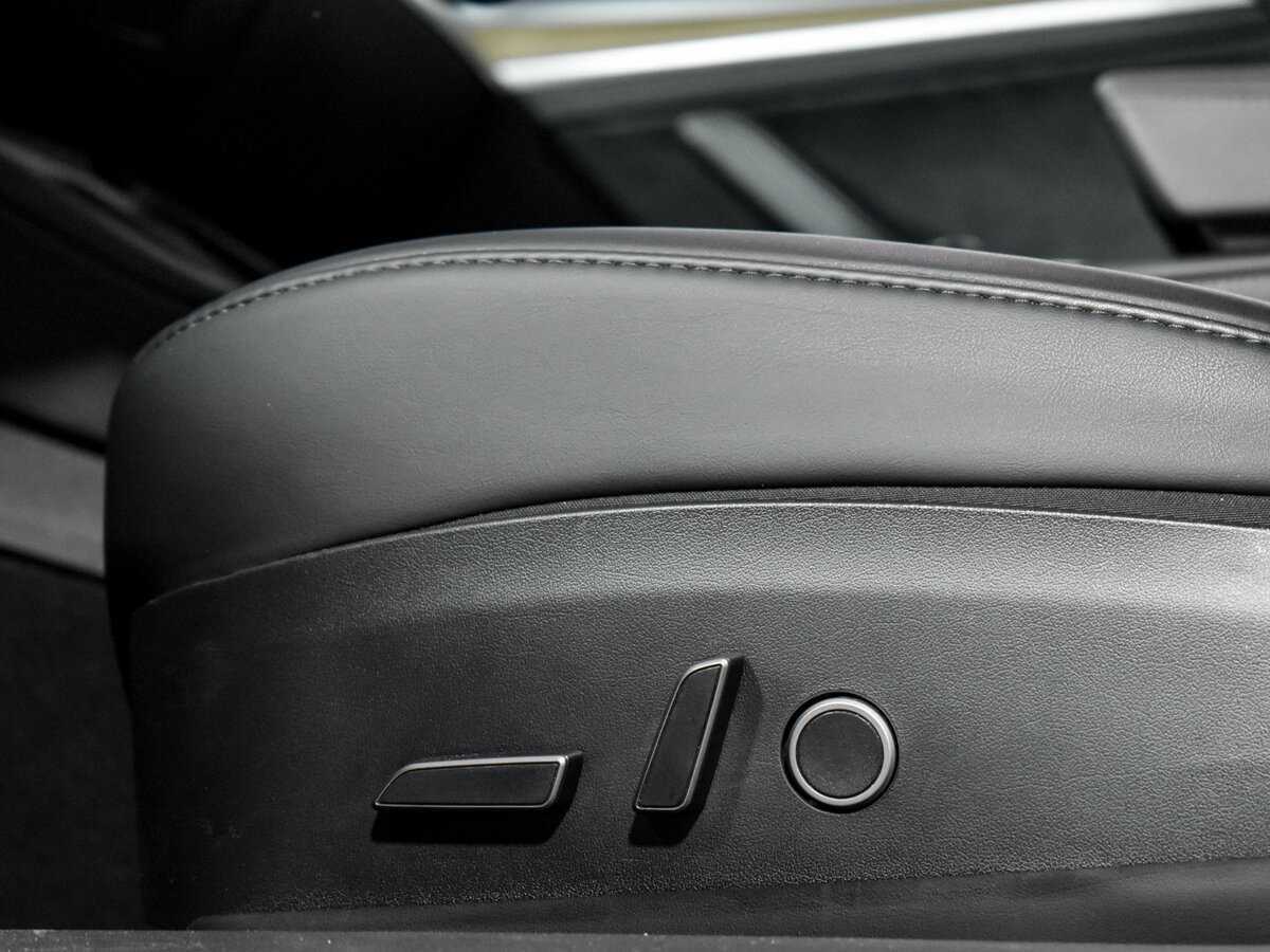 Tesla Model 3 2023 года с пробегом. Фото: #10