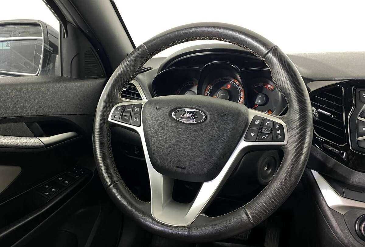 Lada (ВАЗ) Vesta 2020 года с пробегом. Фото: #8