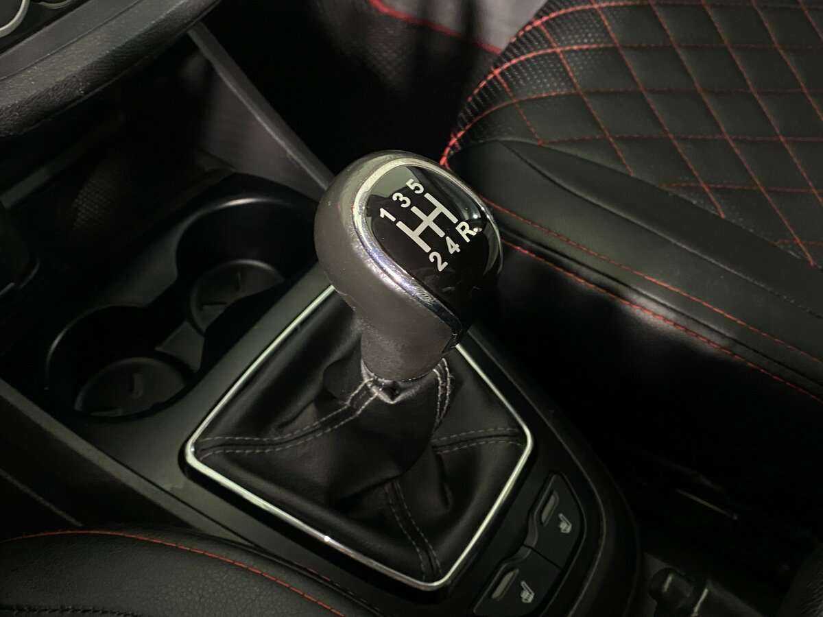 Lada (ВАЗ) Vesta 2017 года с пробегом. Фото: #14