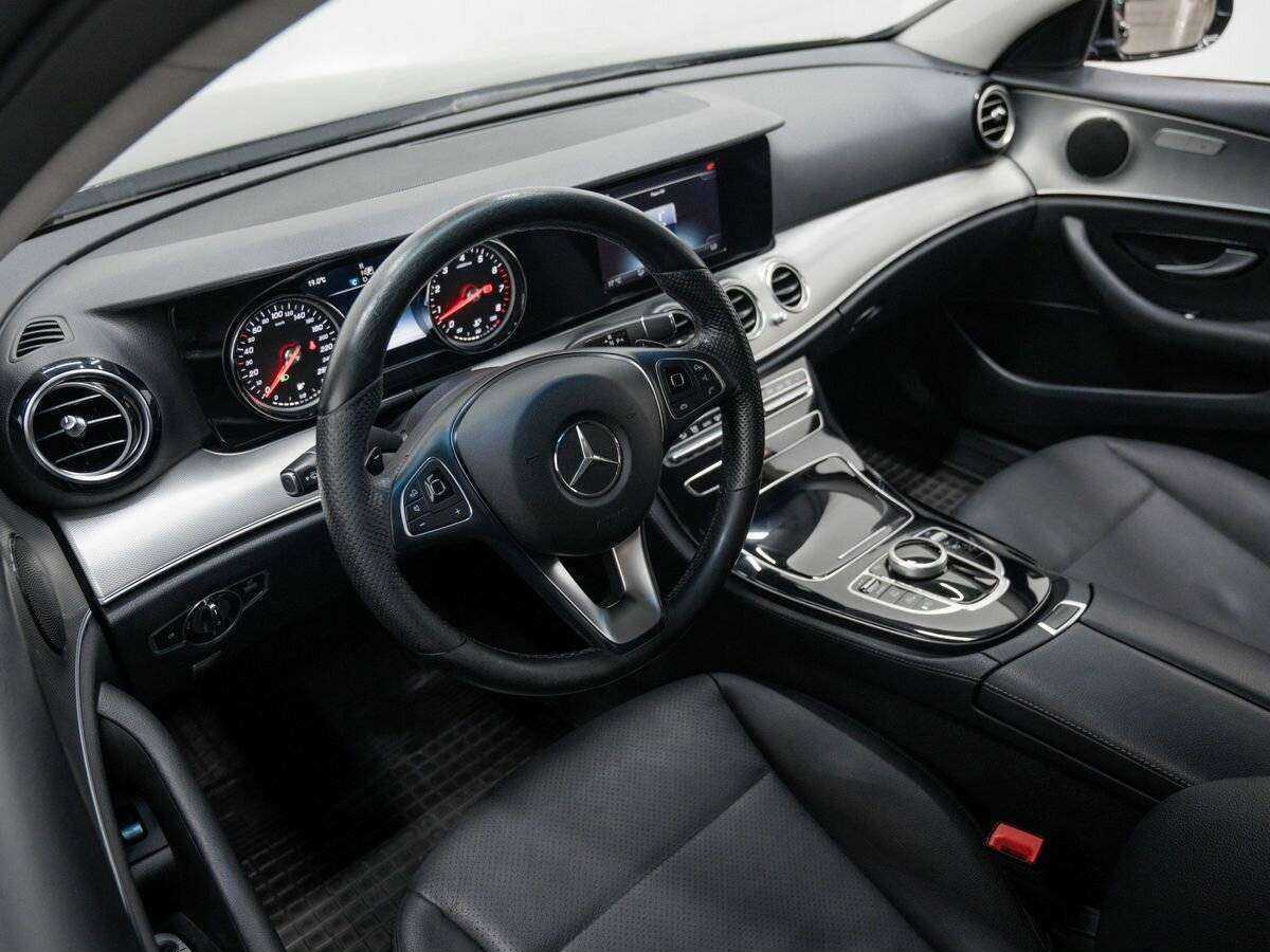 Mercedes-Benz E-Класс 2017 года с пробегом. Фото: #12