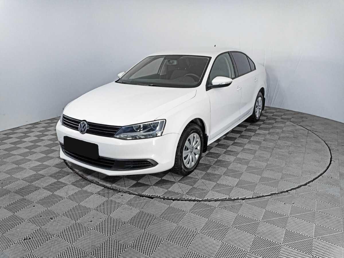 Volkswagen Jetta 2014 года с пробегом. Посмотреть фото