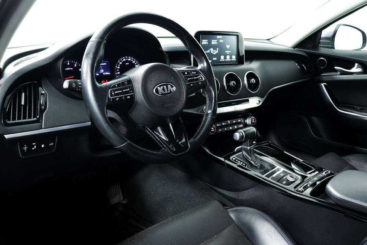 Kia Stinger 2018 года с пробегом. Фото: #12