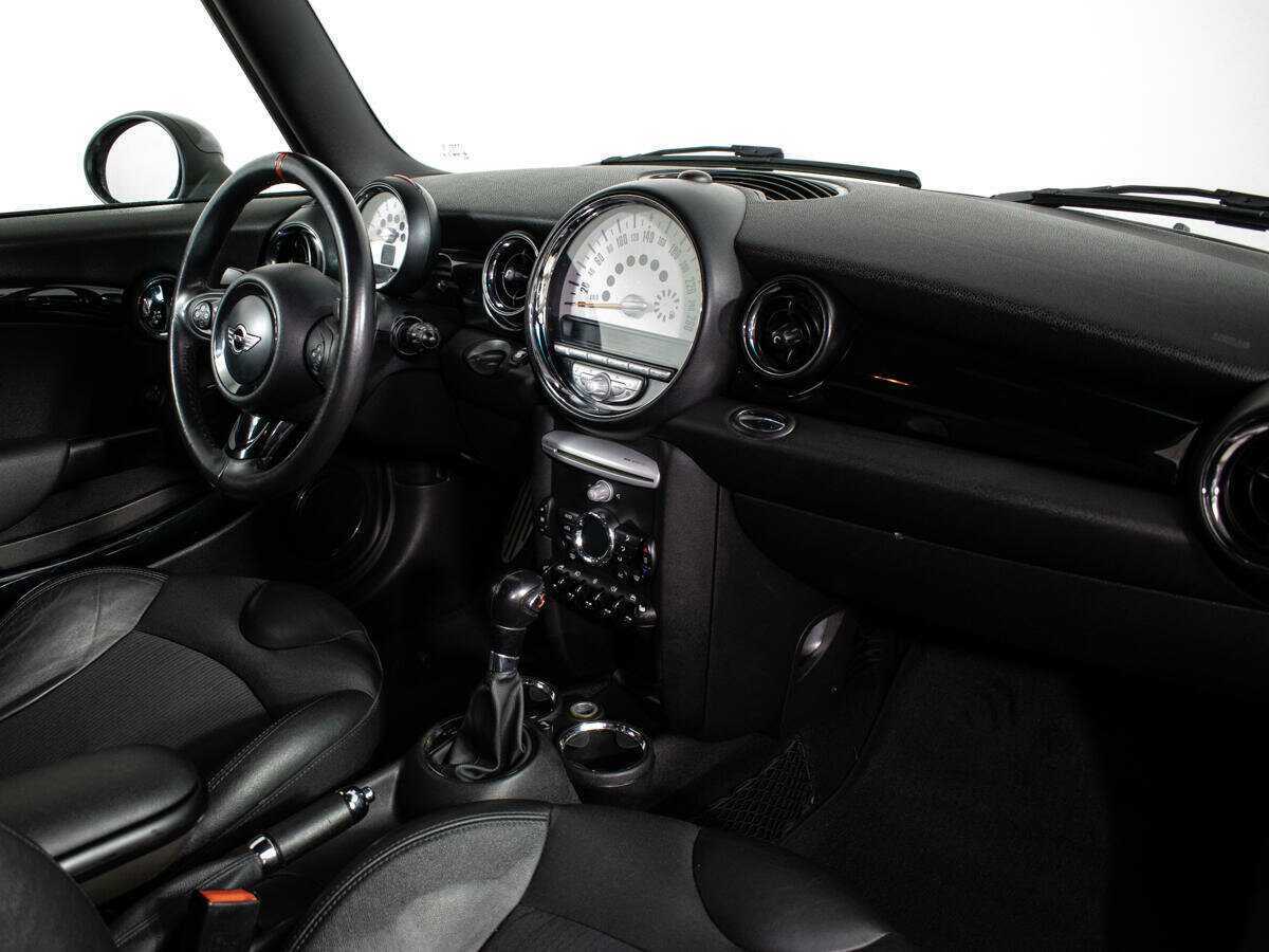 Mini Hatch 2012 года с пробегом. Фото: #7