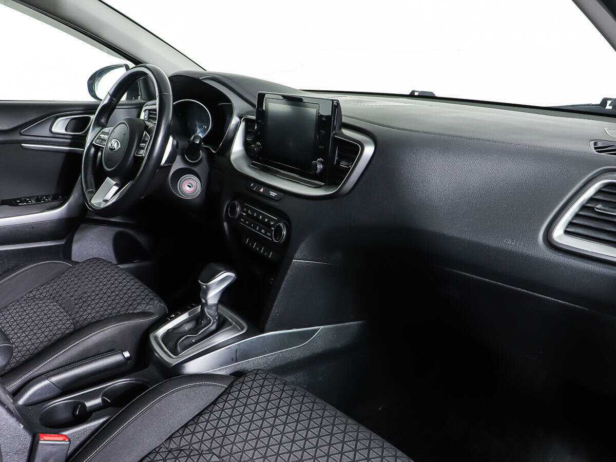 Kia Ceed 2021 года с пробегом. Фото: #8