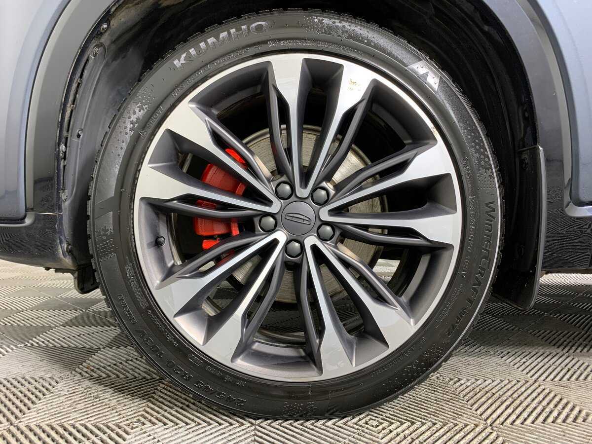 Geely Tugella 2023 года с пробегом. Фото: #8