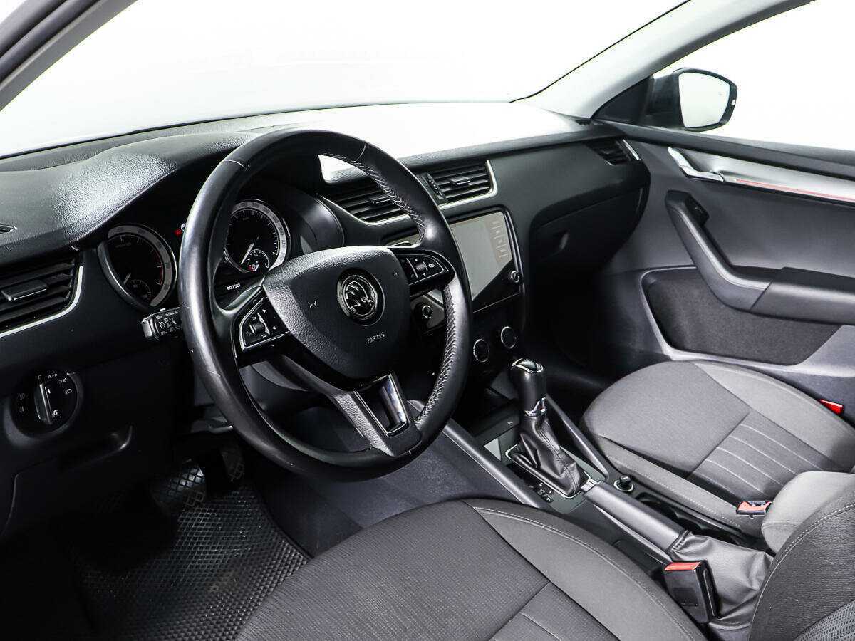 Skoda Octavia 2018 года с пробегом. Фото: #14