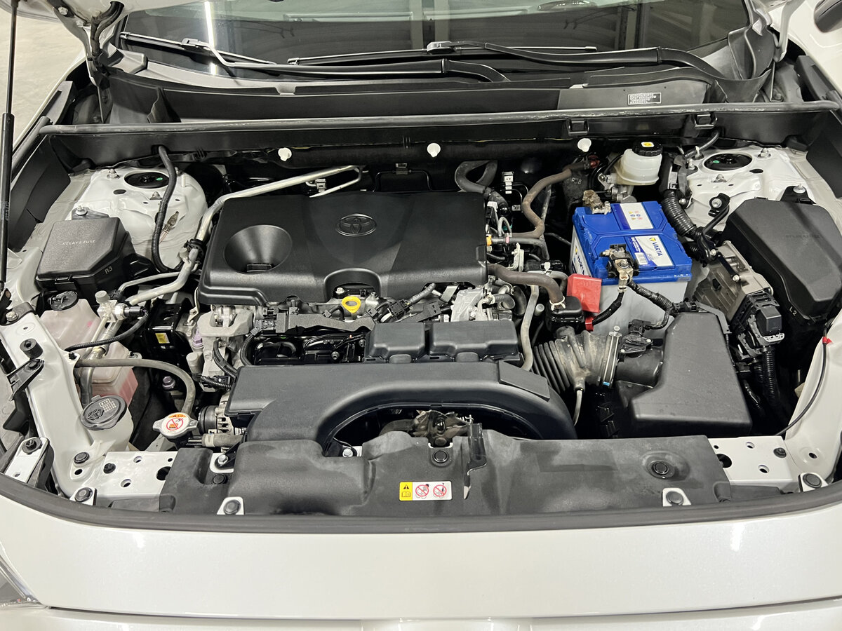 Toyota RAV4 2021 года с пробегом. Фото: #8