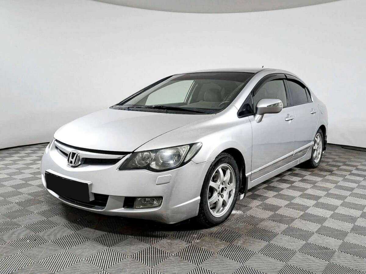 Honda Civic 2008 года с пробегом. Посмотреть фото